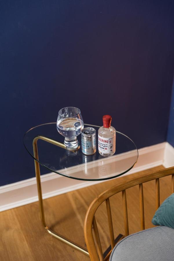 Joivy Contemporary With Free Parking Edinburgh